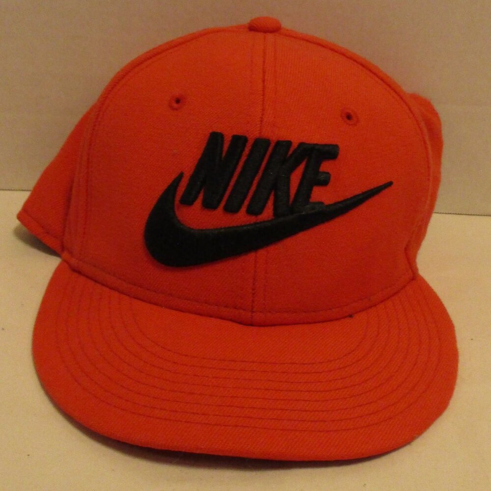 Nike Hat Men Adjustable Snapback Red Black Summer Vacation Swoosh Outdoors Hat